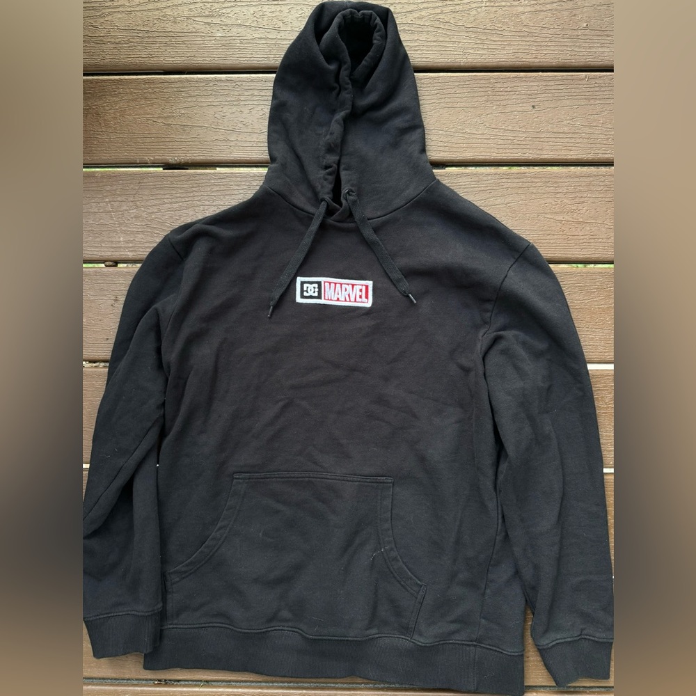 DC Marvel x Deadpool Hoodie Pullover Sz L Mens 100% cotton Superhero